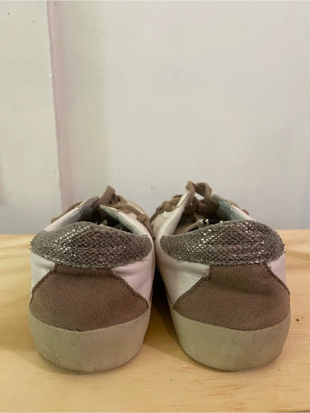 Golden Goose Style Shushop Casual Women's Lace-Up Sneakers in Beige and White